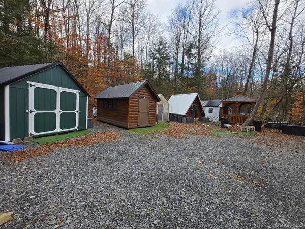 9362 New York 30 St Rt 30, Call Listing Agent, NY 12053