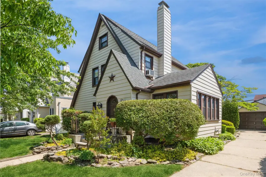 4 May Court, West Hempstead, NY 11552 - #3