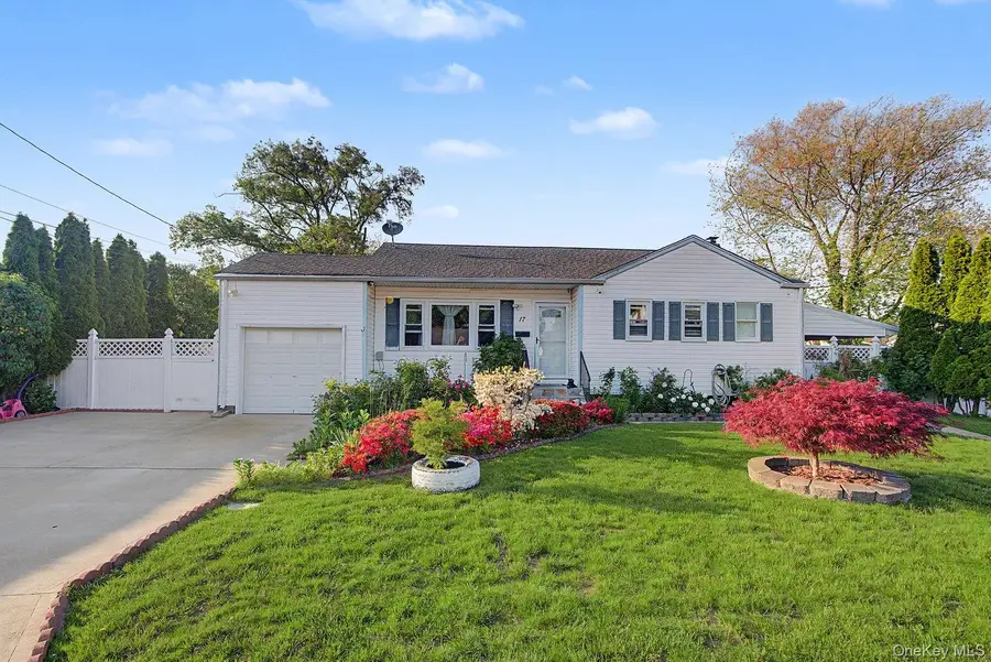 17 Morton Street, Brentwood, NY 11717 - #2