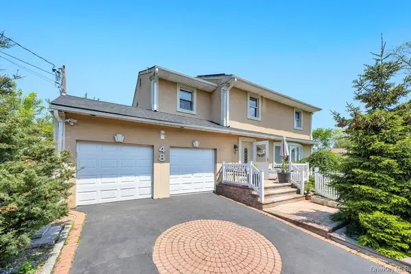 48 E Grove Street, Massapequa, NY 11758