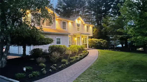 4 Crabapple Court, Mount Sinai, NY 11766