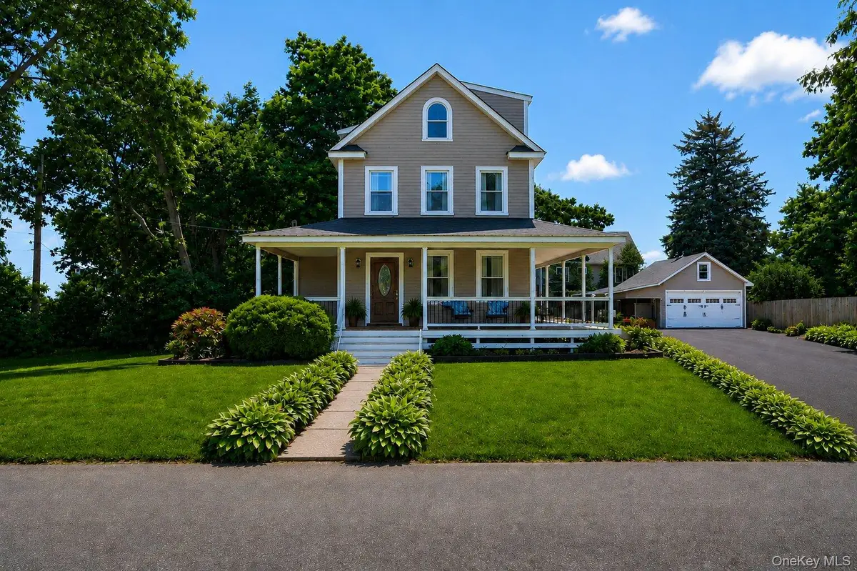 11 Gilbert Street, Northport, NY 11768 - #1