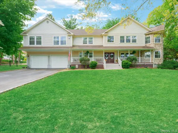 2 Seaview Ledge, Shoreham, NY 11786