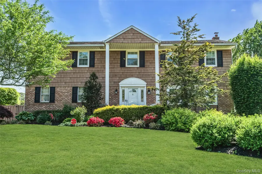 18 Ron Court, Commack, NY 11725 - #2