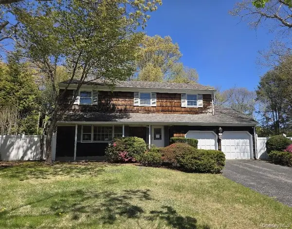 7 Michael Place, Nesconset, NY 11767