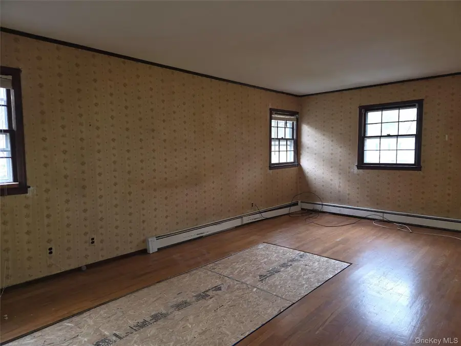7 Michael Place, Nesconset, NY 11767 - #3