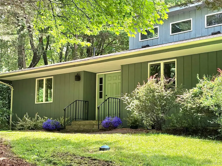 243 Fraleigh Lane, Red Hook, NY 12571 - #2
