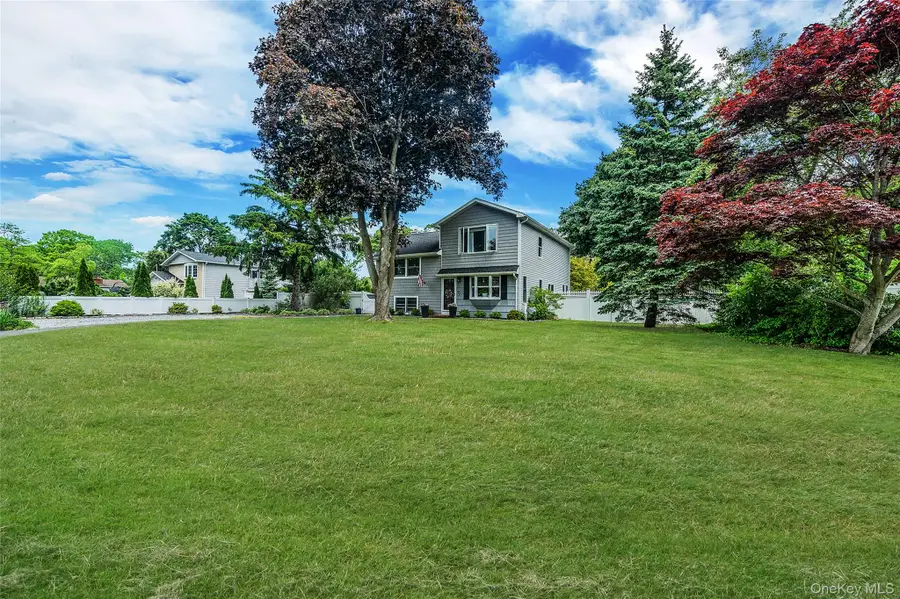 577 Oak Avenue, Bohemia, NY 11716 - #3