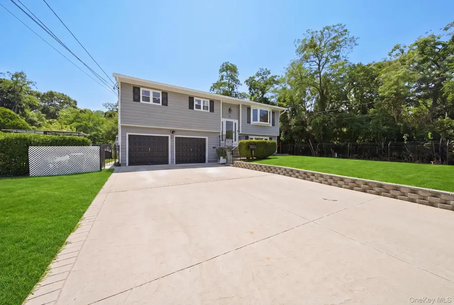 58 Oakridge Drive, Bay Shore, NY 11706 - #3