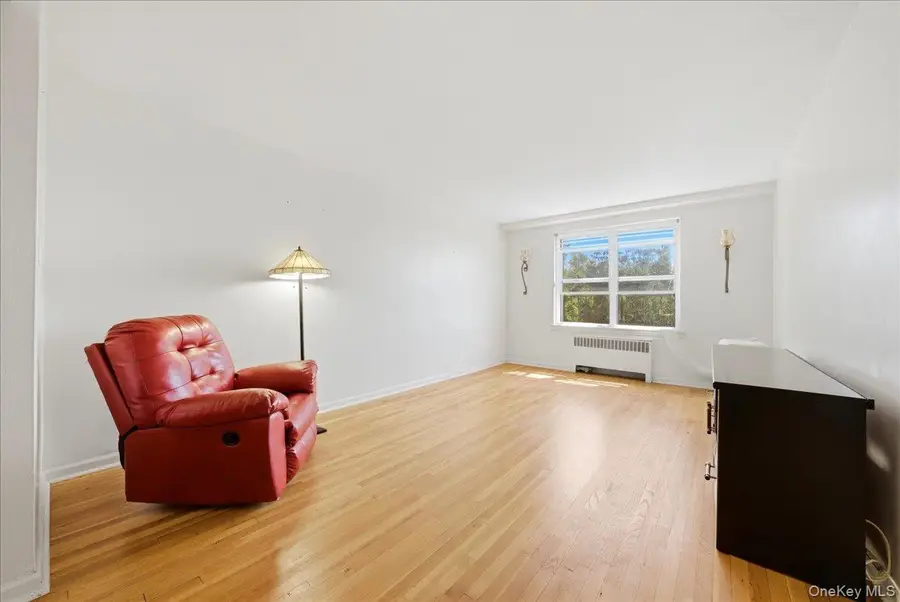 2080 Barnes Avenue Barnes Avenue #3B, Bronx, NY 10462 - #2