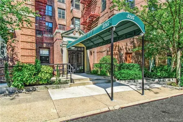 3215 Netherland Avenue #4E, Bronx, NY 10463