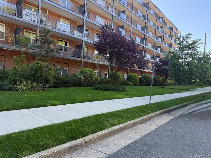 20 Wendell Street #34E, Hempstead, NY 11550 - #3