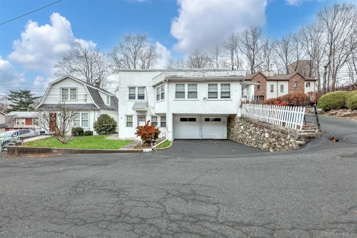 4 Cedar Lane, Suffern, NY 10901 - #1