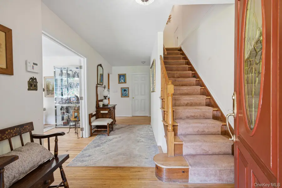 2 Rainbow Lane, East Moriches, NY 11940 - #3