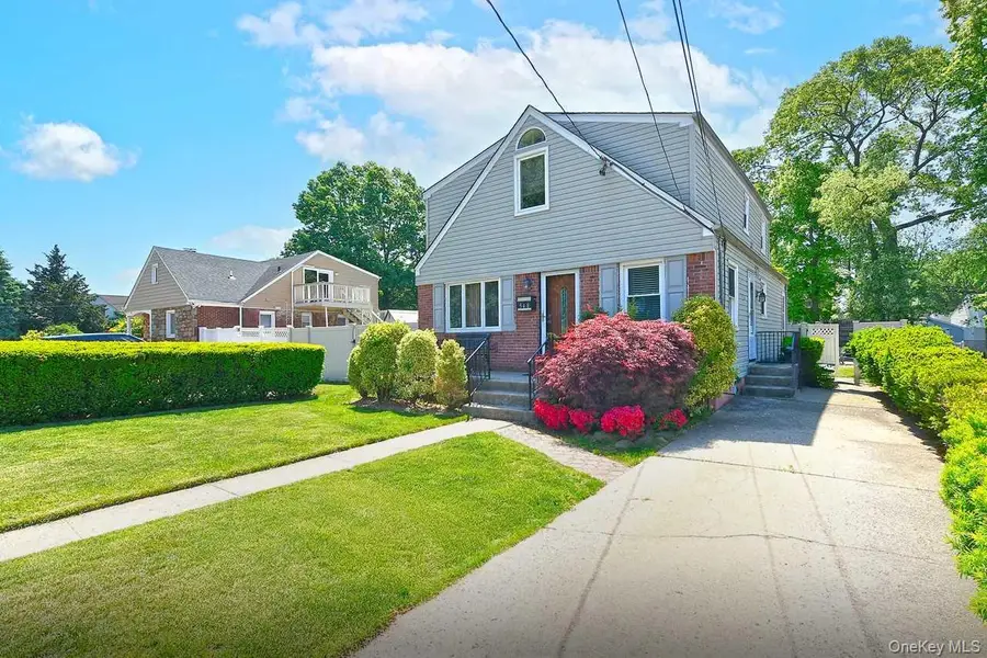548 Stratford Road, South Hempstead, NY 11550 - #3