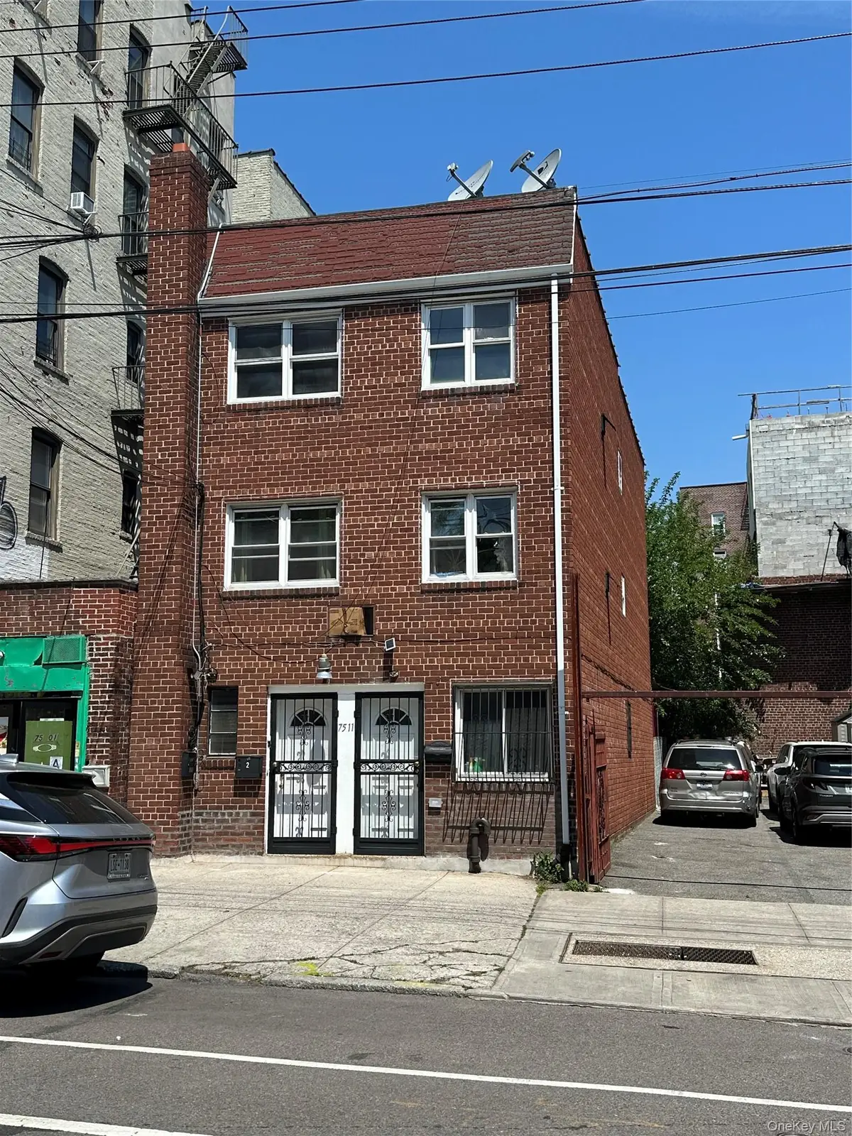 7511 Woodside Avenue, Elmhurst, NY 11373 - #1