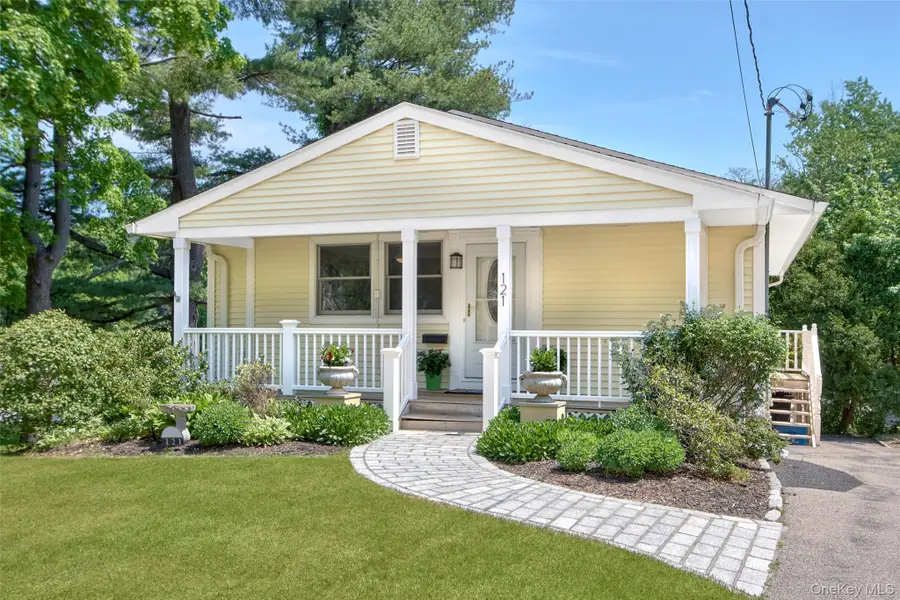 121 Parkview Place, Mount Kisco, NY 10549 - #2