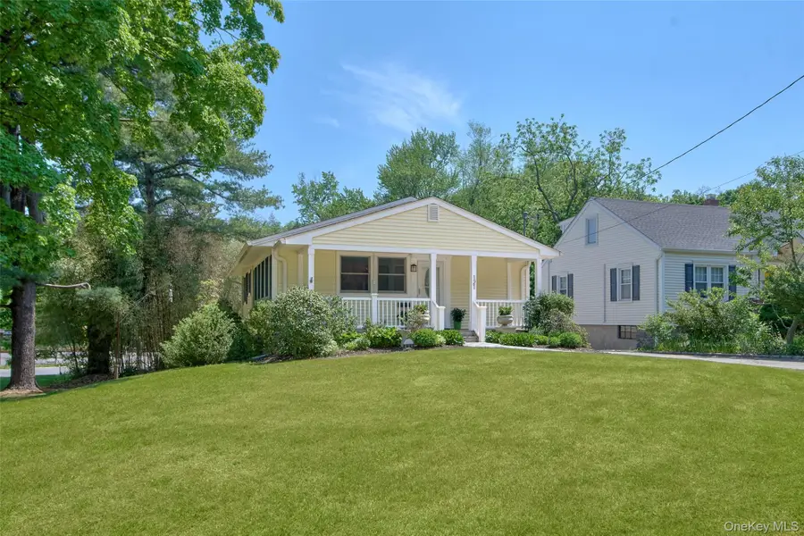 121 Parkview Place, Mount Kisco, NY 10549 - #3