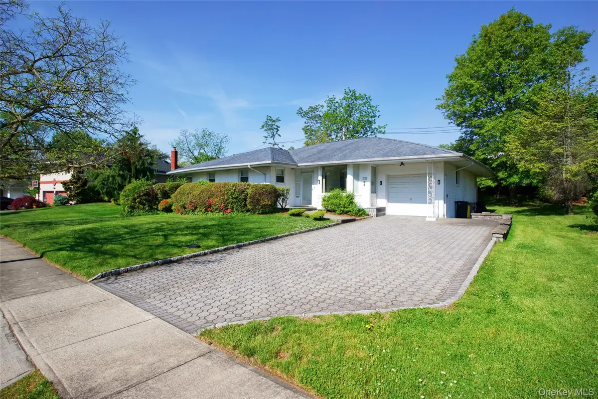 11 Hazelwood Drive, Jericho, NY 11753 - #1