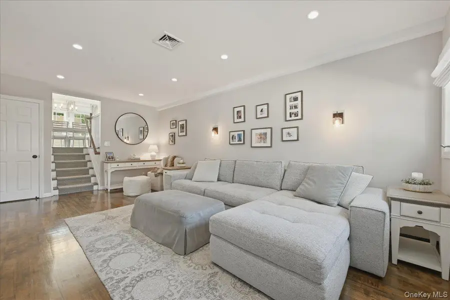 1924 Carroll Avenue, Merrick, NY 11566 - #2