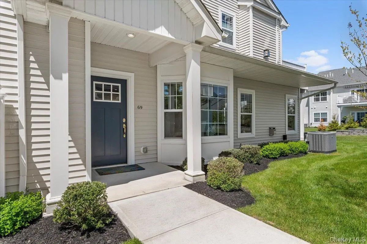 69 Avery Drive S, Center Moriches, NY 11934 - #1