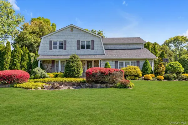 4 Toga Court, East Northport, NY 11731