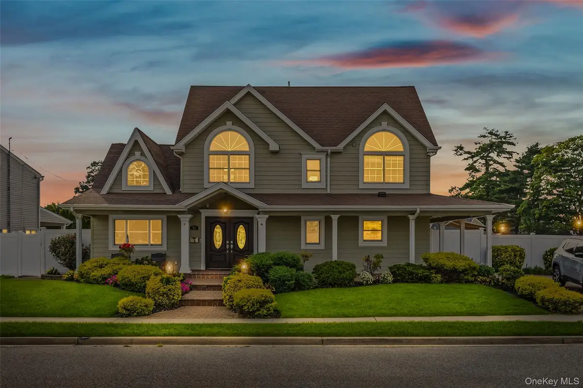 71 Swing Lane, Levittown, NY 11756 - #1
