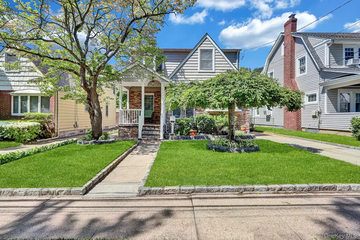 545 N 2nd Street, New Hyde Park, NY 11040 - #1