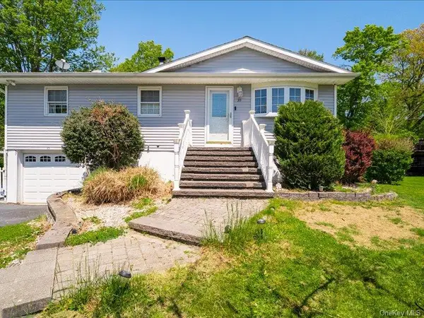 35 Maple Lane, Monroe, NY 10950