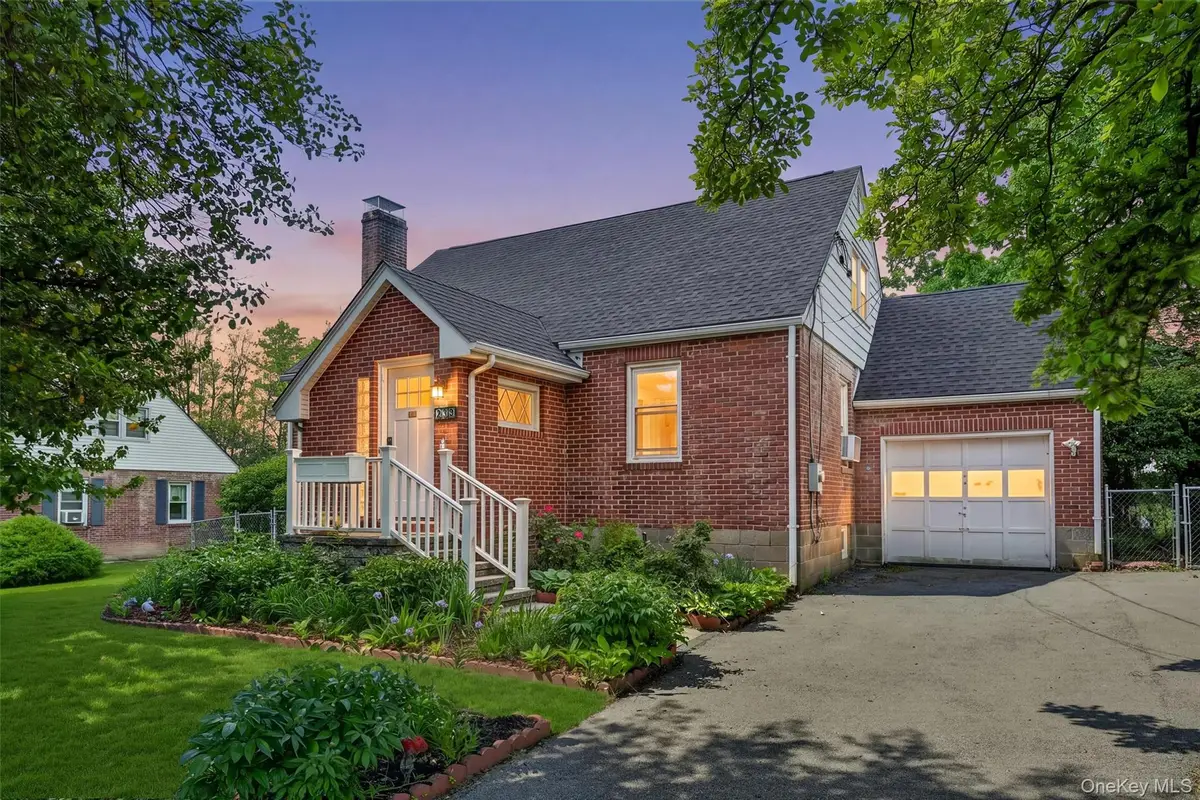 239 Leslie Avenue, New Windsor, NY 12553 - #1