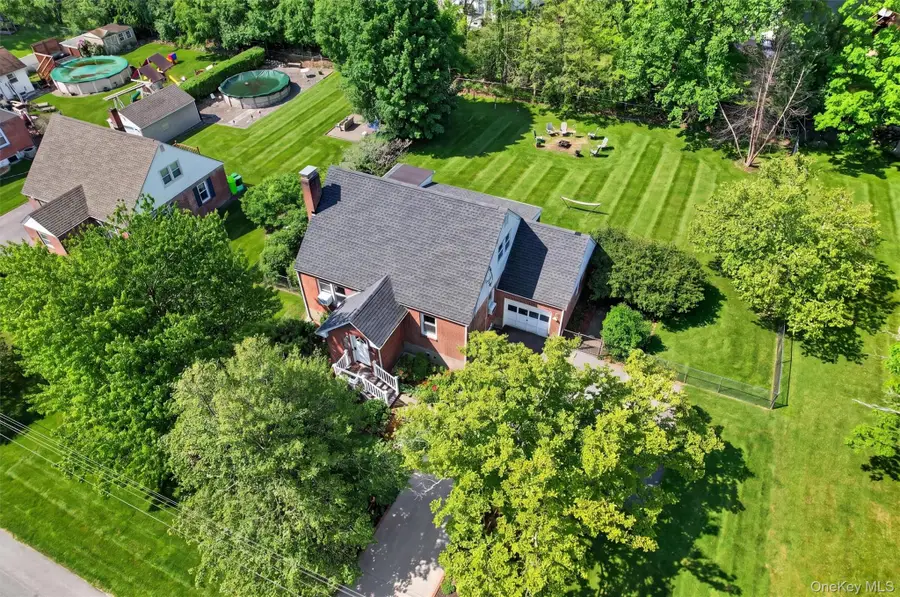 239 Leslie Avenue, New Windsor, NY 12553 - #2