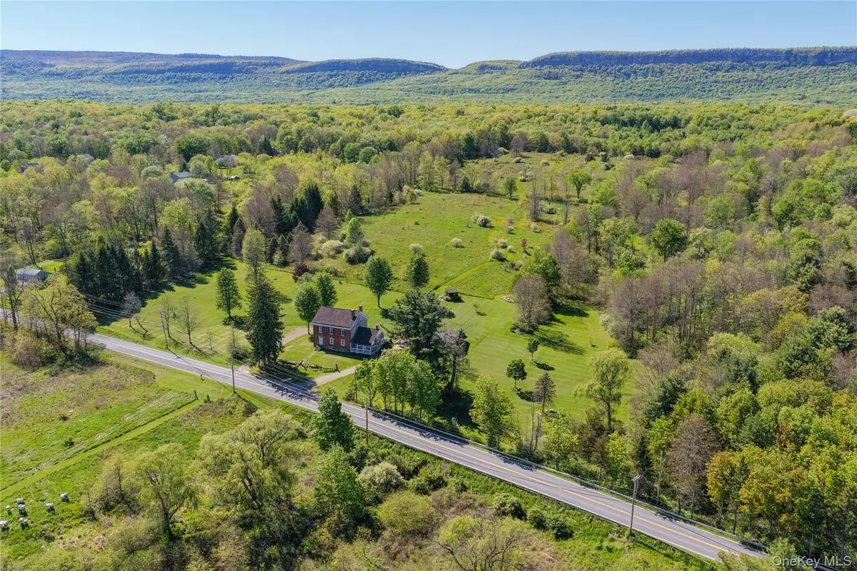 652 Albany Post Road, New Paltz, NY 12561 - #1