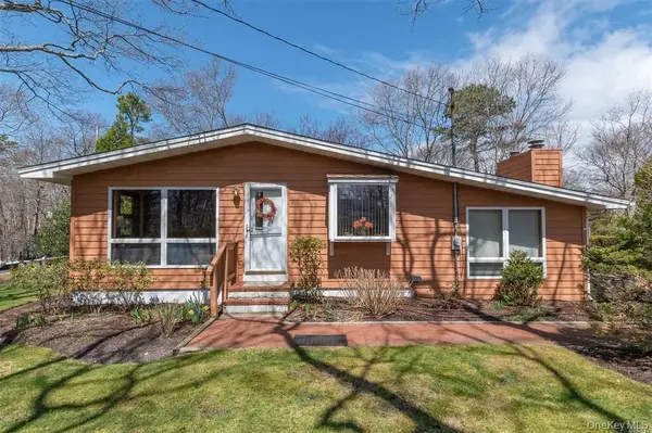 40 Atlantic Avenue, Hampton Bays, NY 11946