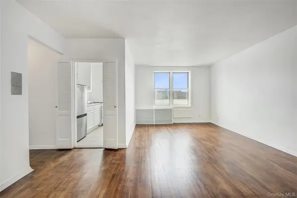 63-45 Saunders Street #6H, Rego Park, NY 11374