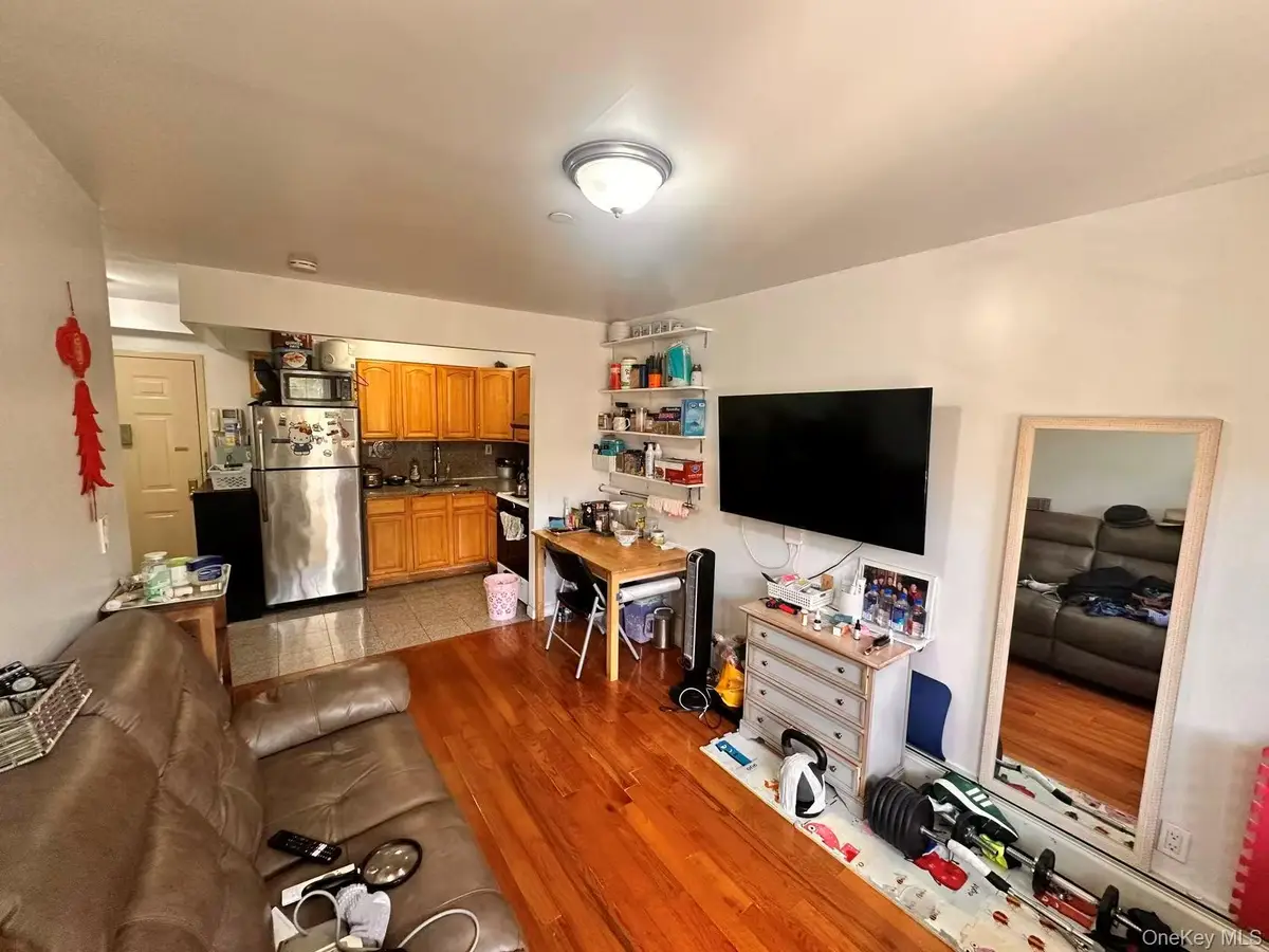 35-06 Leavitt Street #4F, Flushing, NY 11354 - #1