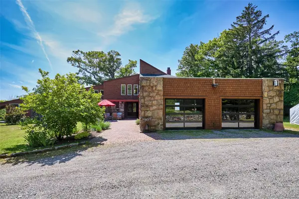 2 Cannon Hill Road, Tuxedo Park, NY 10987