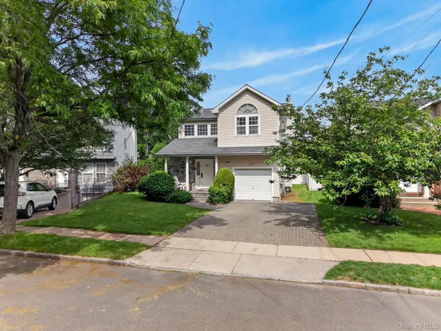 82B Inwood Road, Port Washington, NY 11050 - #2