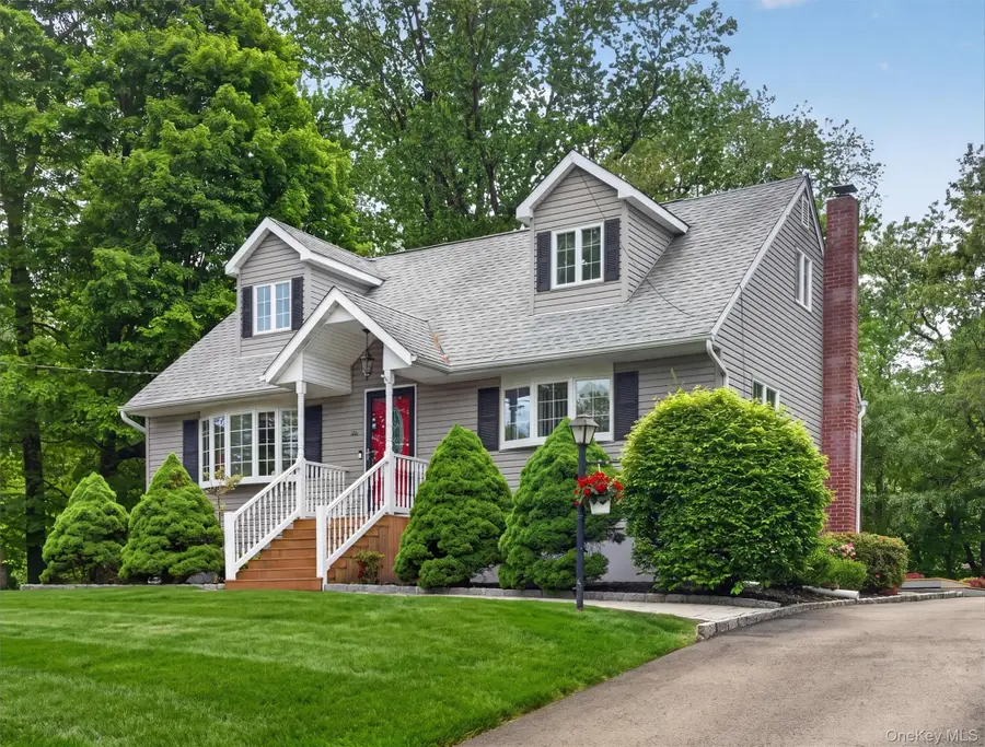 6 Colonial Drive, New City, NY 10956 - #2