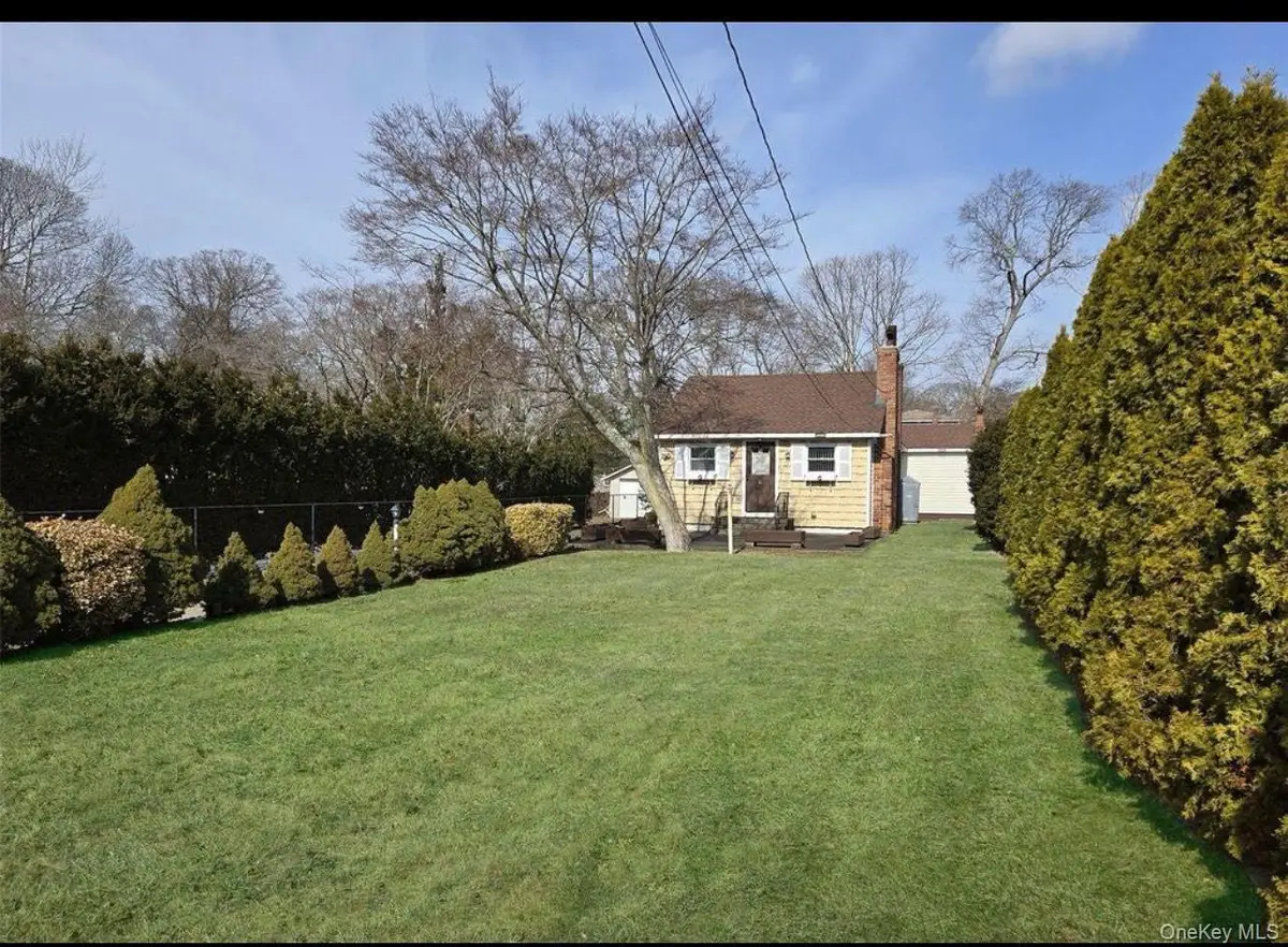 9 Inwood Avenue, Selden, NY 11784 - #1