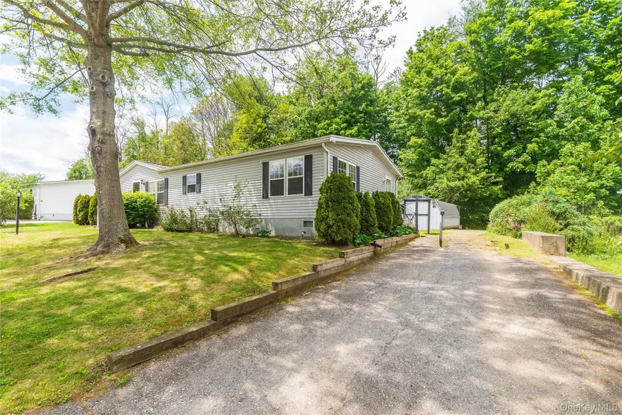 209 Wood Hollow Road, Hopewell Junction, NY 12533 - #3