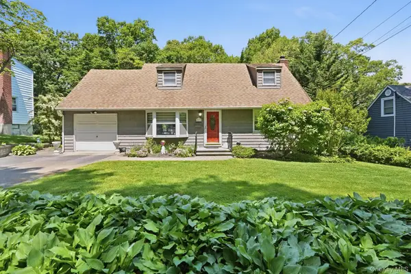 41 Semon Road, Huntington, NY 11743