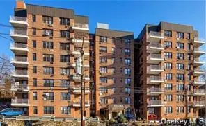 632 Warburton Avenue #3B, Yonkers, NY 10701 - #1