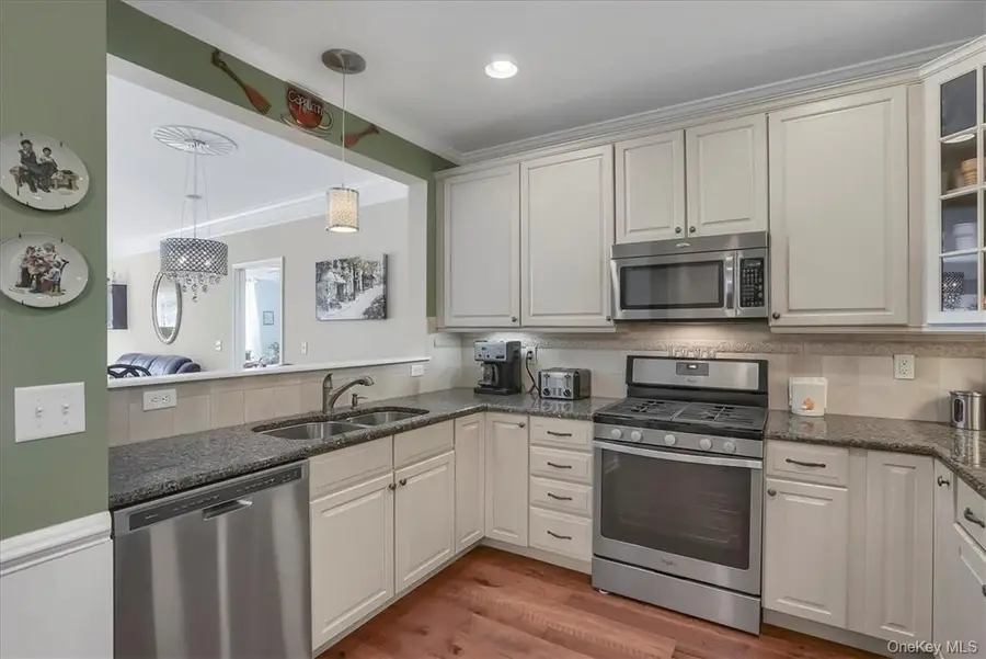 2814 Bennington, Fishkill, NY 12524 - #2