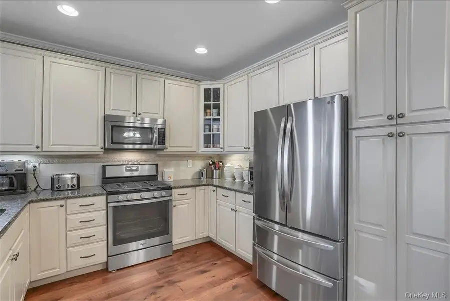 2814 Bennington, Fishkill, NY 12524 - #3