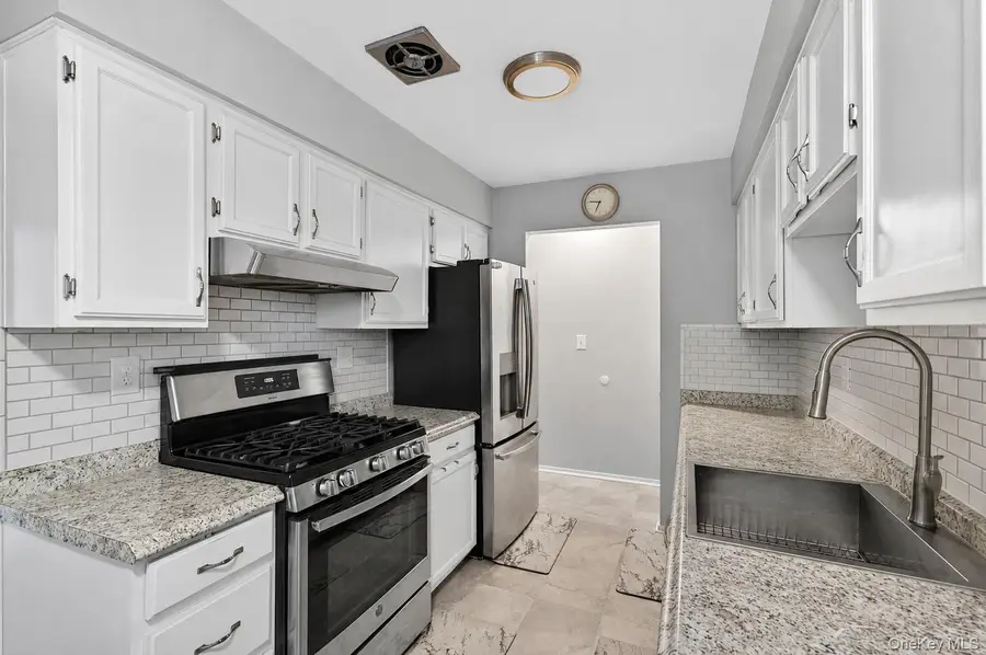 2 Acorn Court, Highland Mills, NY 10930 - #2