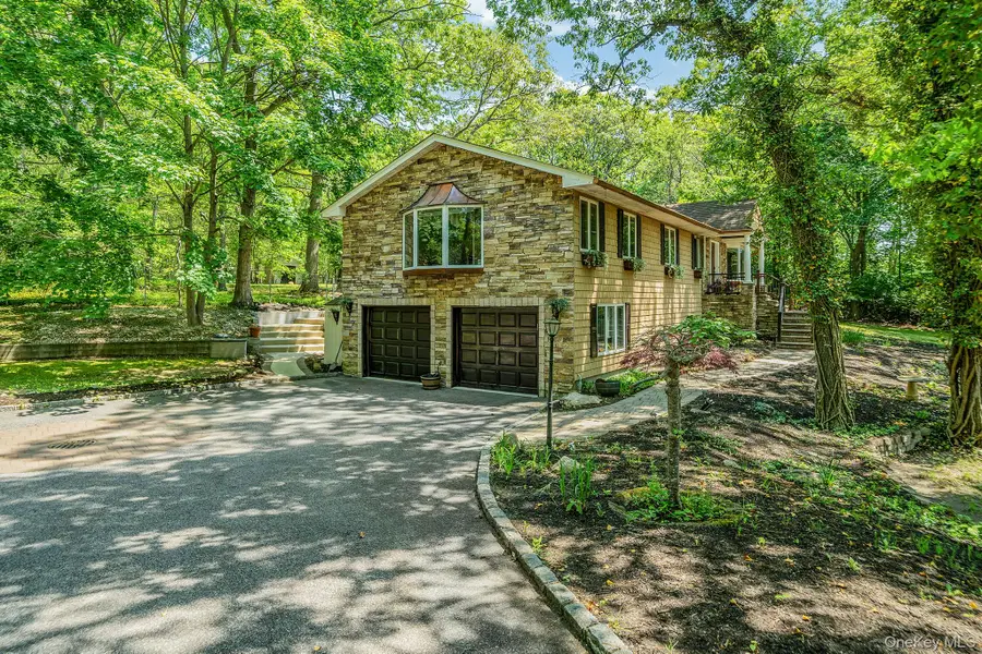 5 Valerie Court, Yaphank, NY 11980 - #3