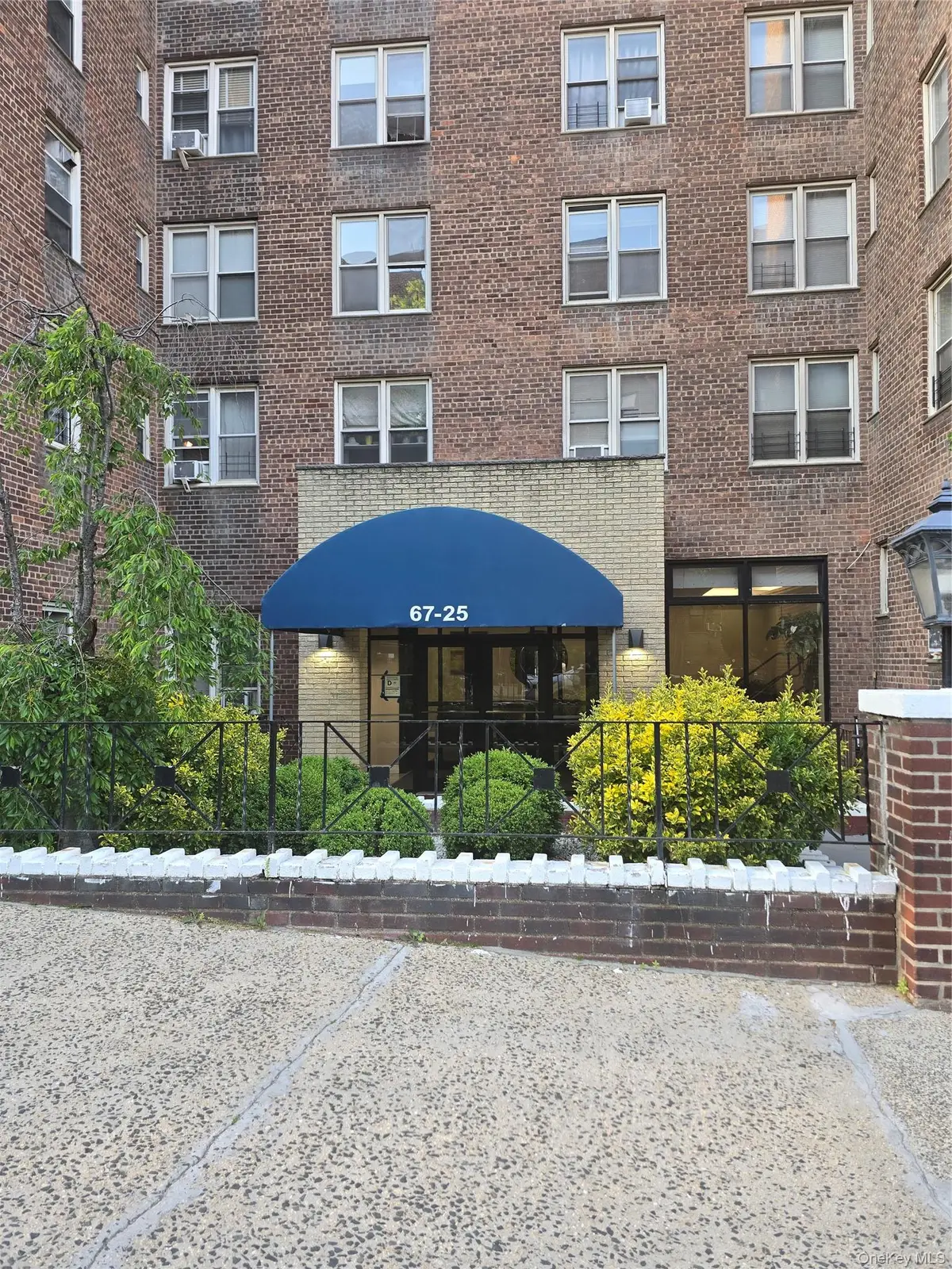6725 Dartmouth Street #3M, Forest Hills, NY 11375 - #1