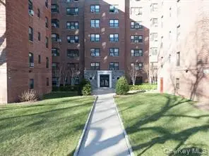 465 E Lincoln Avenue #411, Mount Vernon, NY 10552 - #1