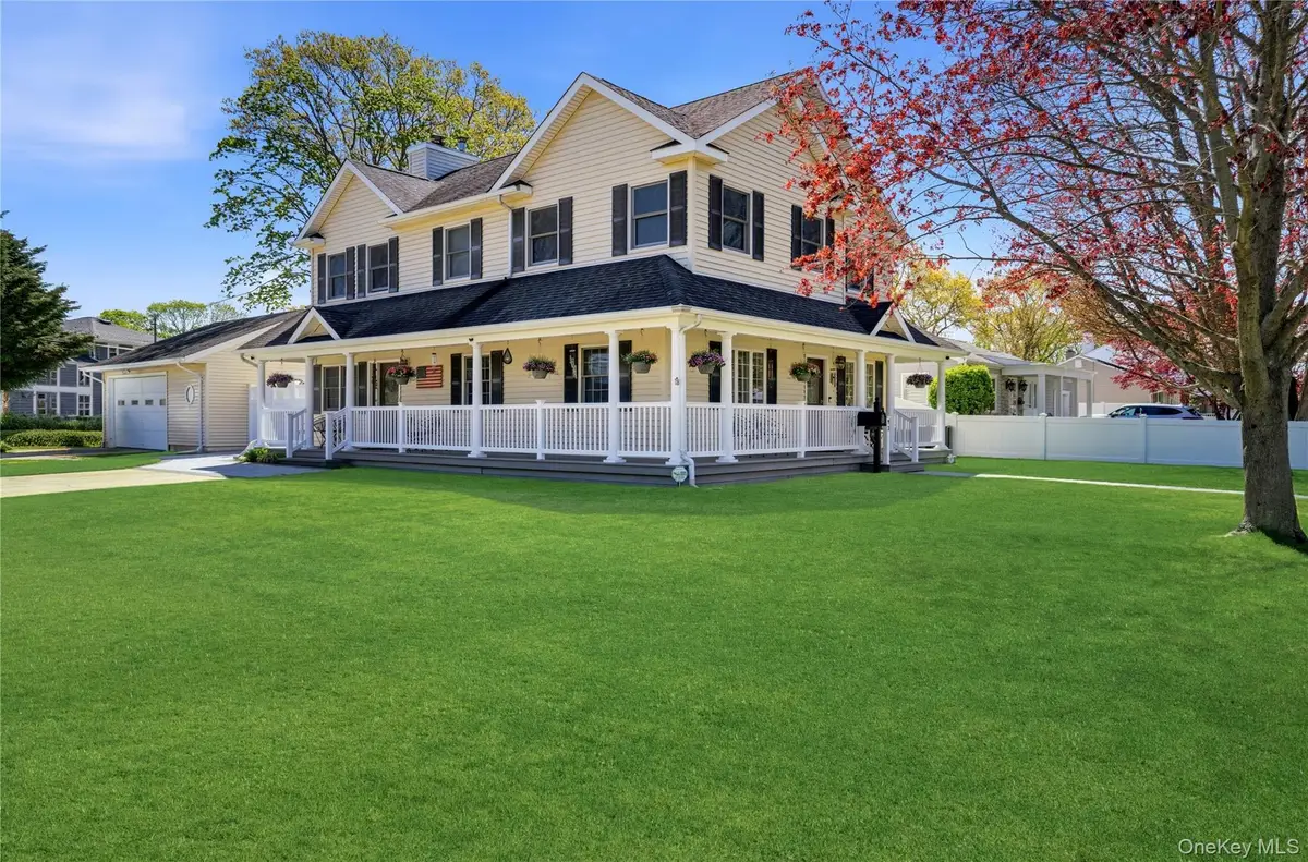 93 Meroke Lane, East Islip, NY 11730 - #1