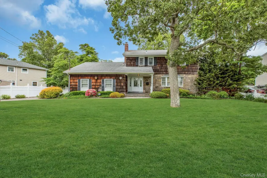 15 Palmer Drive, Sayville, NY 11782 - #2